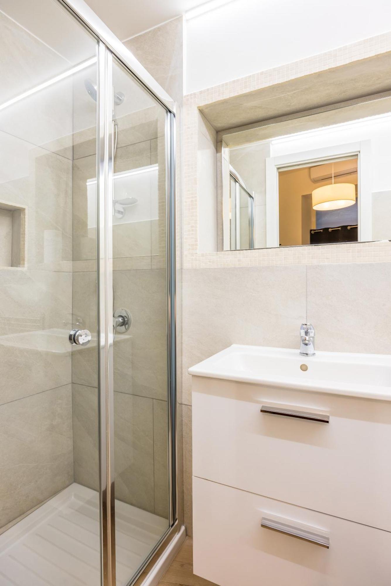 Lioy 25 By Napoliapartments Eksteriør bilde
